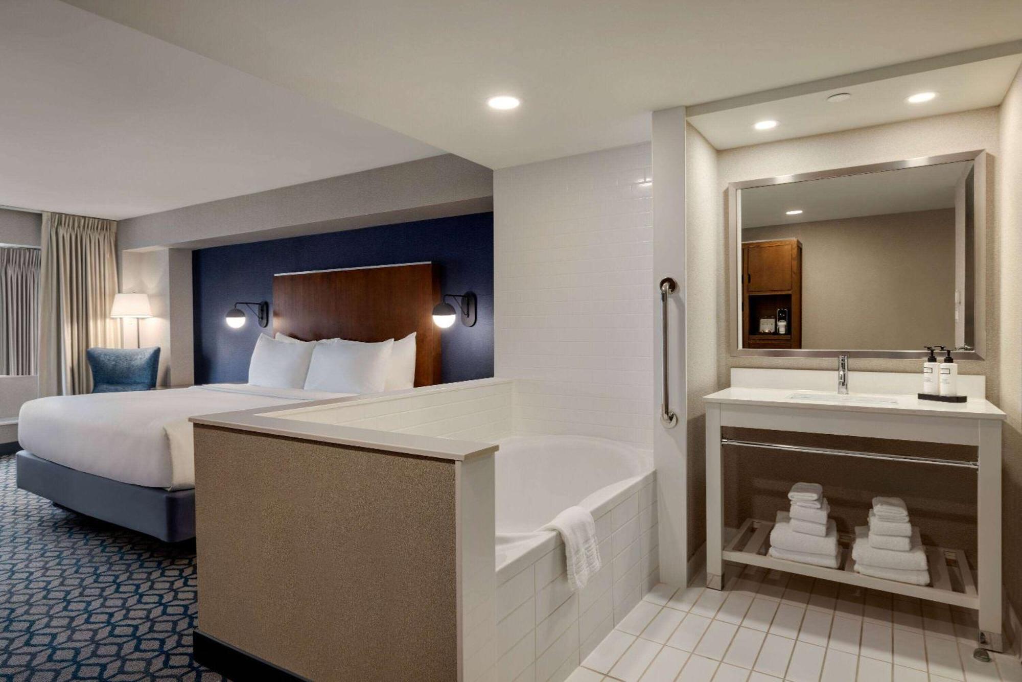 Wyndham Grand Fallsview Hotel Niagara Şelalesi Dış mekan fotoğraf