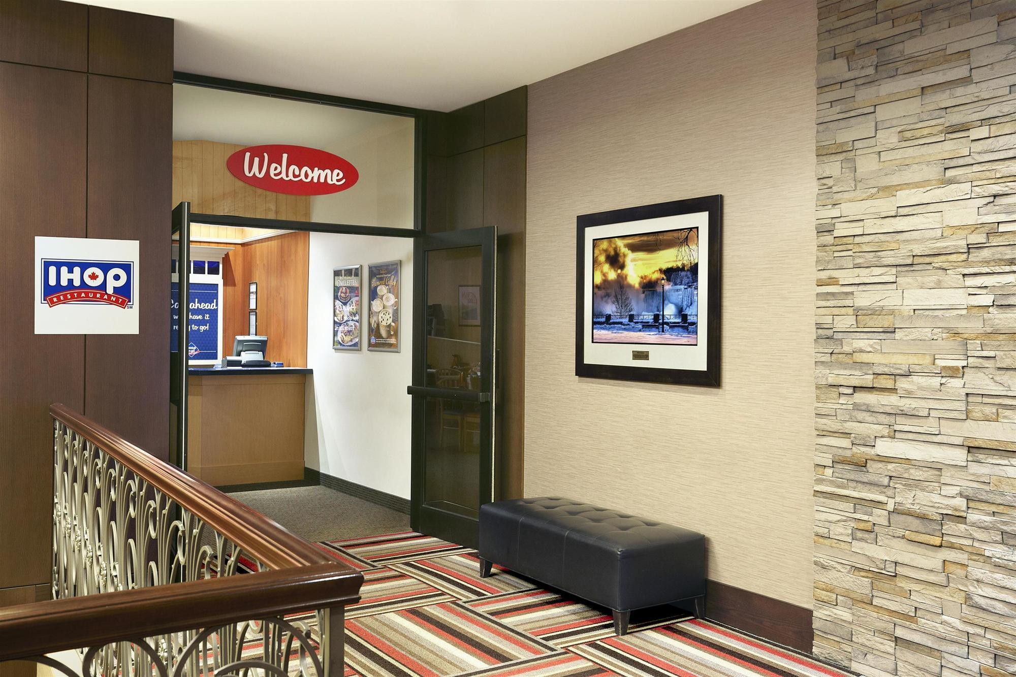 Wyndham Grand Fallsview Hotel Niagara Şelalesi Dış mekan fotoğraf